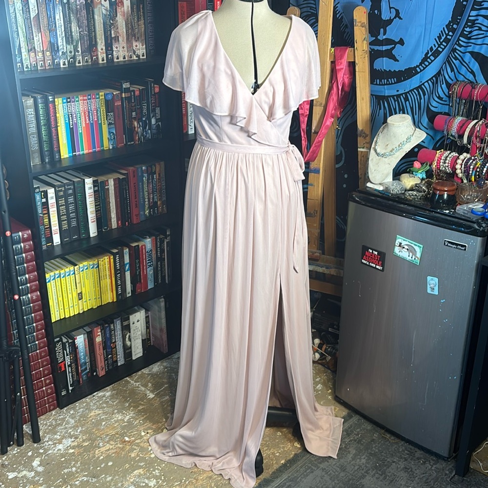 Pink Flowing Open Slit Formal Dress